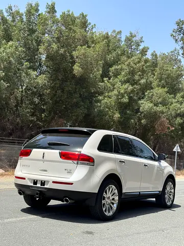 صورة 3 لـ 2015 Lincoln MKX