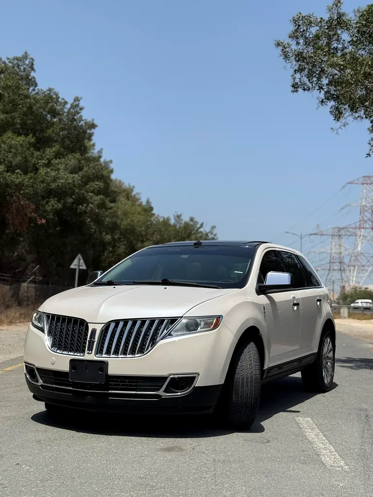 Lincoln MKX 2015 — photo 1 of 20