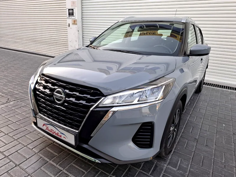 Nissan kicks 2022 with cruise gcc FSH accident free lady driven632311591389471120