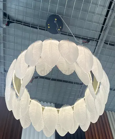 Elegant Leaf-Design Ceiling Chandelier