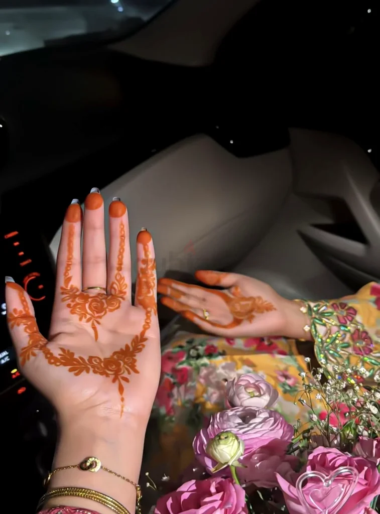 Makeup and henna artist63222349027457114