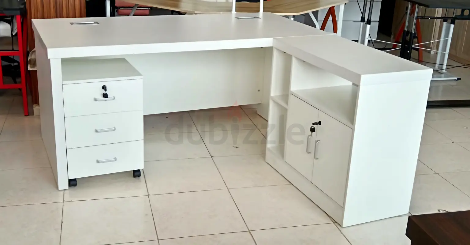 L shape manager table63256593350017111