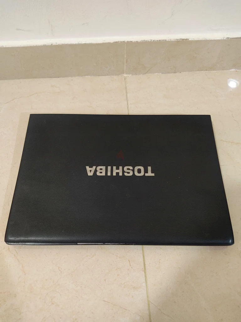 Sleek Toshiba Laptop for Sale - Great Condition!63258147522691114