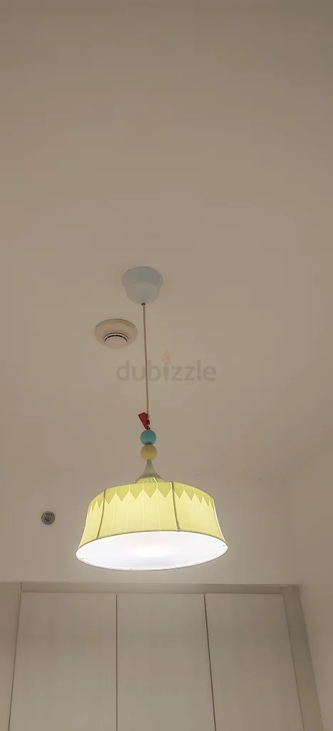 مصباح معلق ساحر من إيكيا للديكورات الداخلية الدافئة632208297153301125