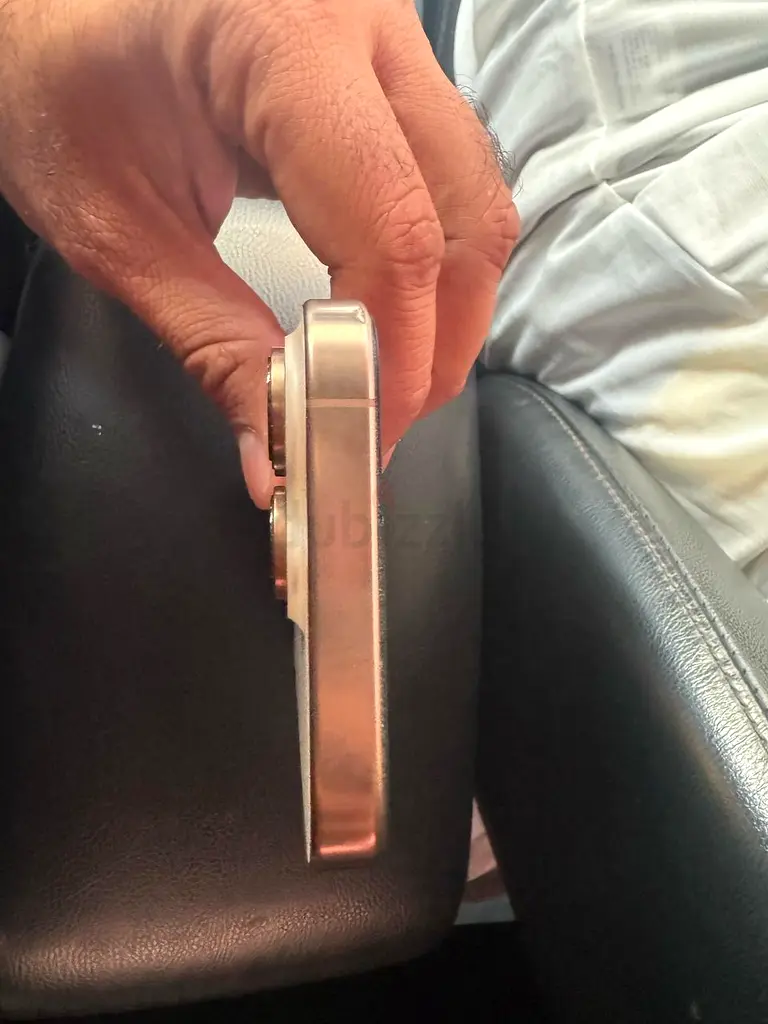Iphone 16pro63213938677506112