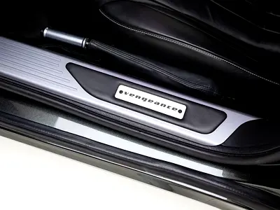 صورة مصغرة 17 لـ 2015 Aston Martin DB9