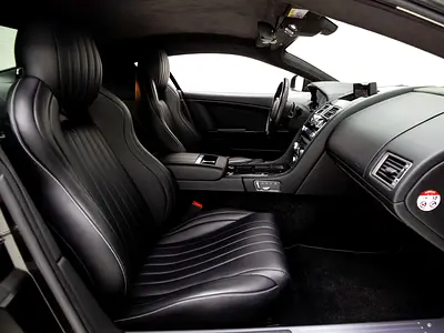 2015 Aston Martin DB9 照片 11