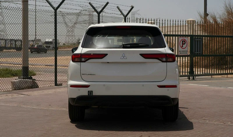 Mitsubishi outlander 202563223816782211113
