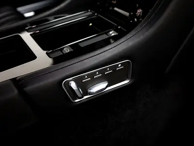 2015 Aston Martin DB9 照片 15