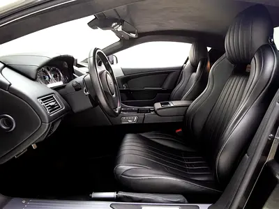 2015 Aston Martin DB9 照片 9