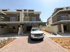 GENUINE RESALE | 3BR+ Roof | SPACIOUS LAYOUT TH12-E | Handover Soon | B2B | Corner L Shape Garden