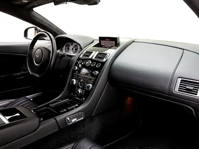 2015 Aston Martin DB9 照片 10