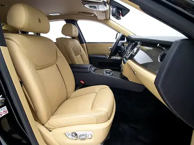 2019 ROLLS-ROYCE GHOST — миниатюра 11