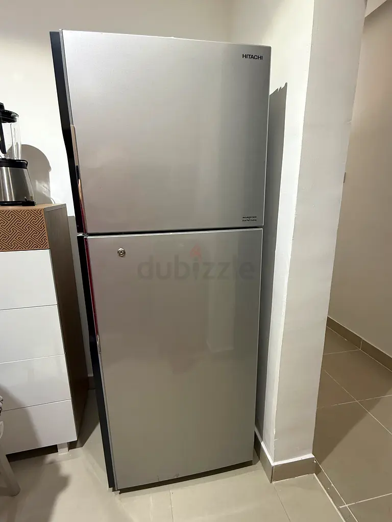 Hitachi Fridge 380 Liters in very good conditions like new