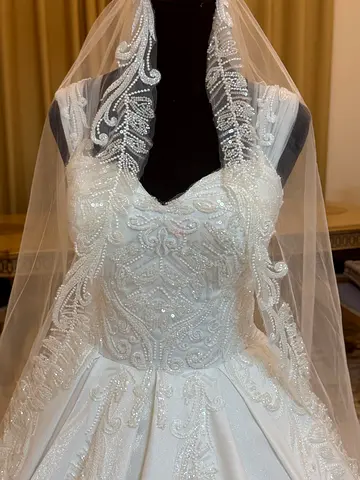 Wedding dress