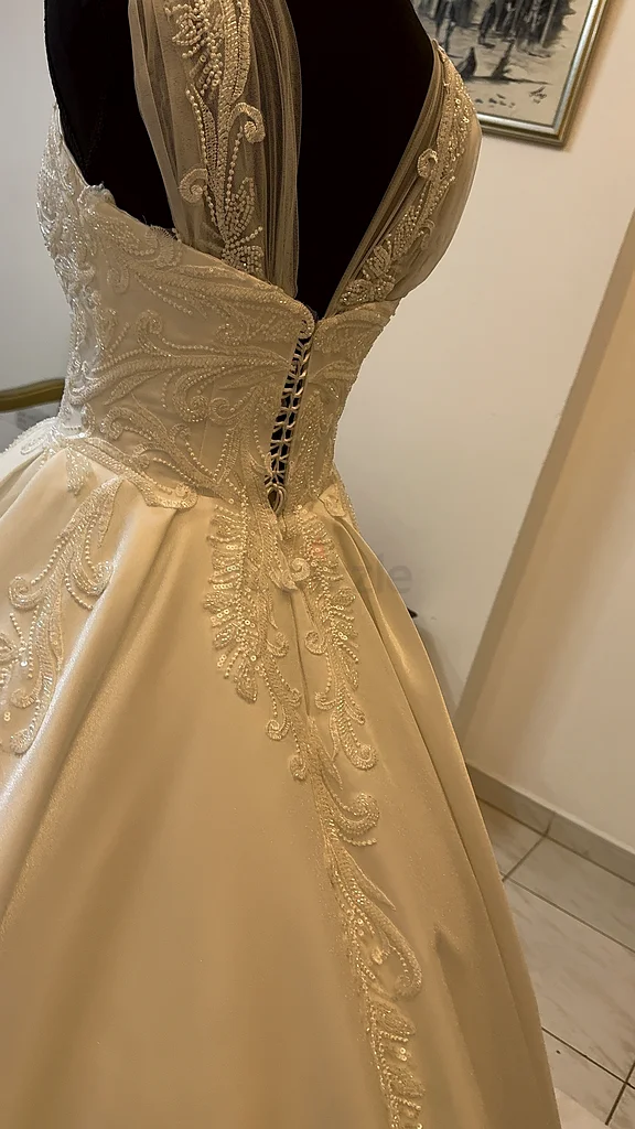 Wedding dress63239618708353111