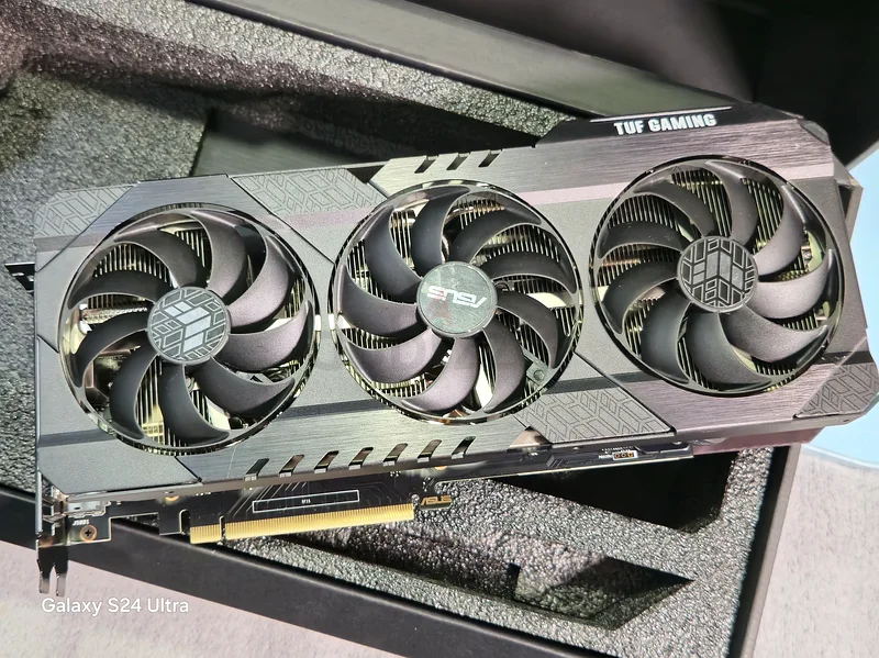 ASUS TUF Gaming NVIDIA GeForce RTX 3070 OC Edition Graphics Card- PCIe 4.0, 8GB GDDR6, HDMI, DP63264591451394112