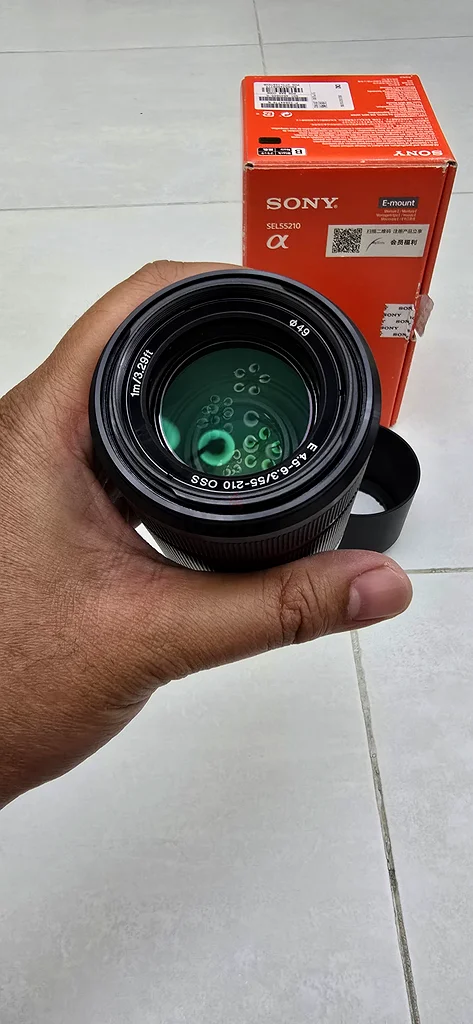 عدسة Sony بفتحة E Mount 55-210 F4.5-6.3 OSS (عدسة الكيت)63233640945921113