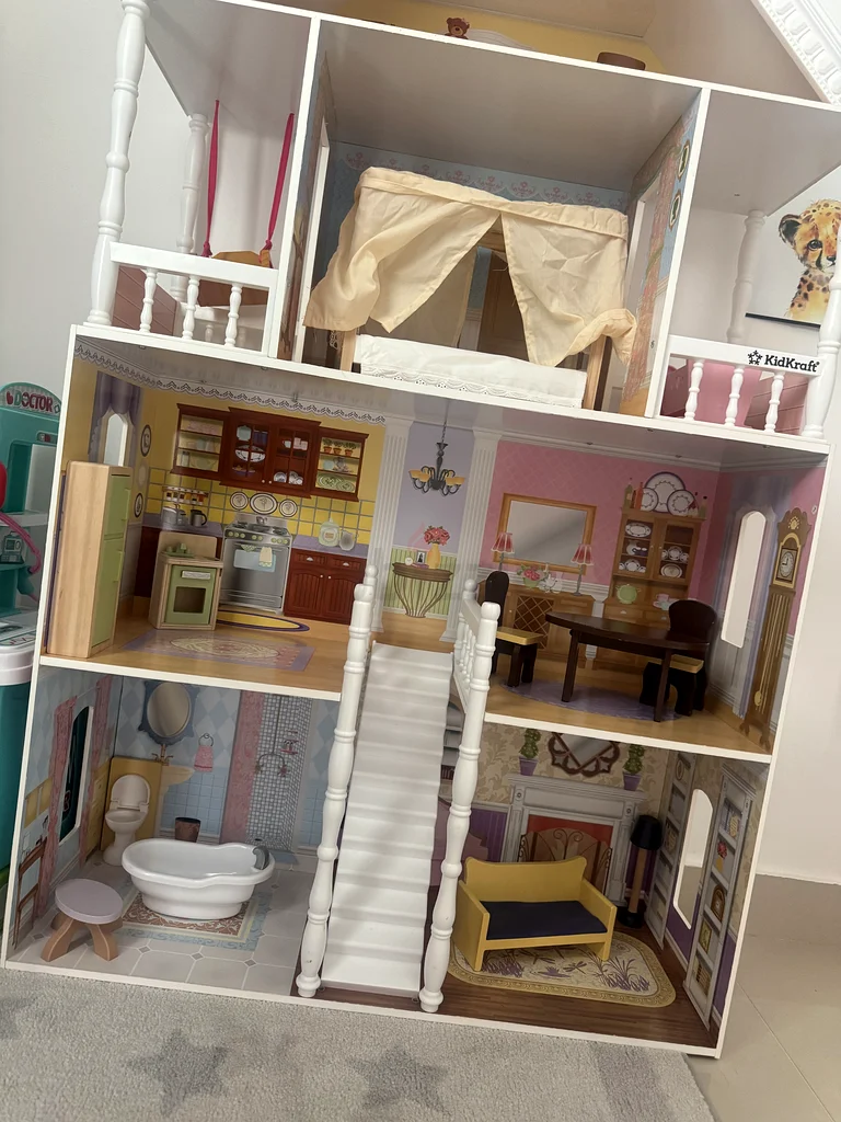 Children’s Doll House63205361497859112