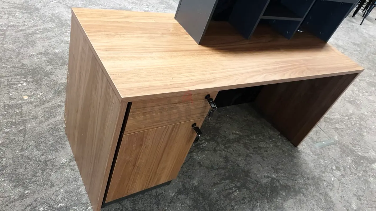 Reception table front desk63257110216962111