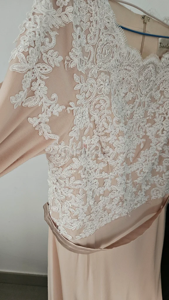Formal dress63239617616515112