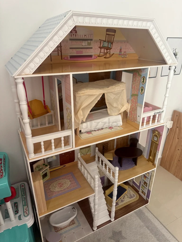 Children’s Doll House63205361497859114