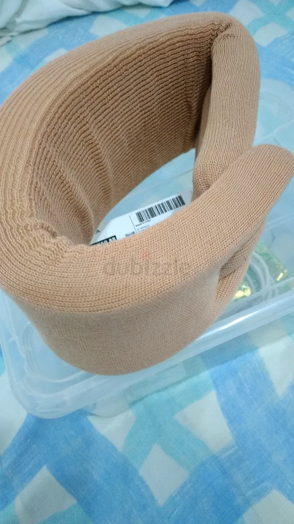 NECK SUPPORT COLOR BRAND NEW FOR SALE63239609120386111