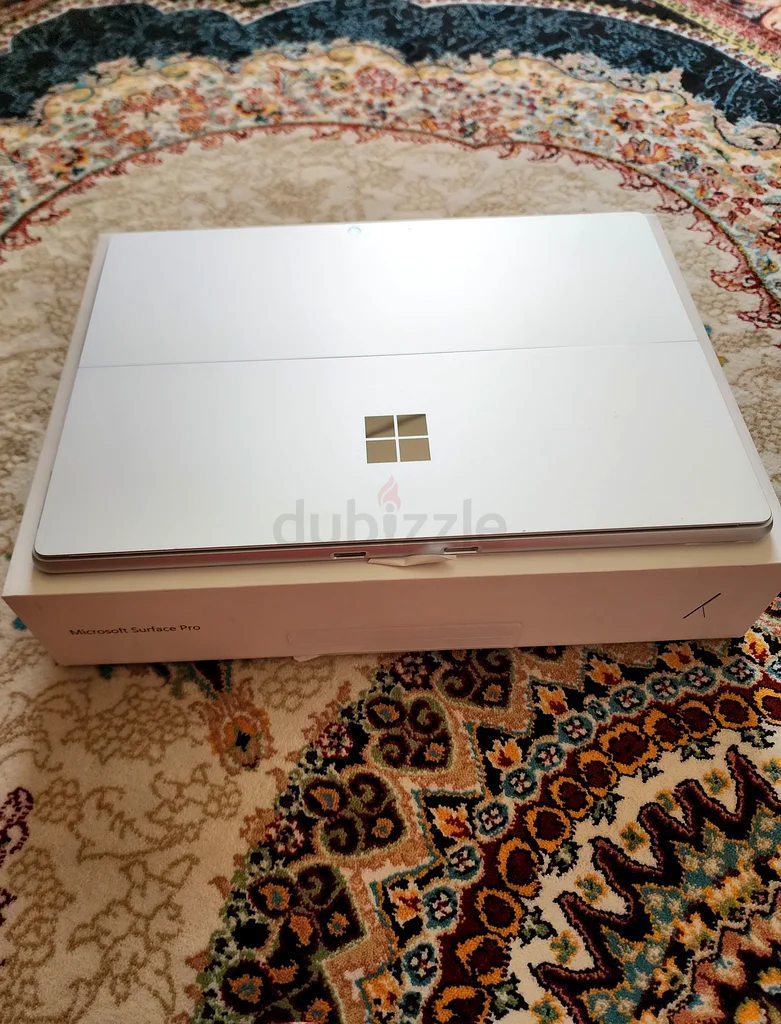 Microsoft Surface Pro (11th Edition - 2024), 32GB RAM, 1TB SSD, Platinum WITH ACCESSORIES63257635849985113