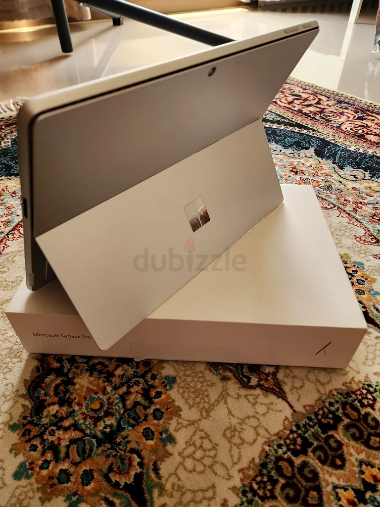 Microsoft Surface Pro (11th Edition - 2024), 32GB RAM, 1TB SSD, Platinum WITH ACCESSORIES63257635849985112