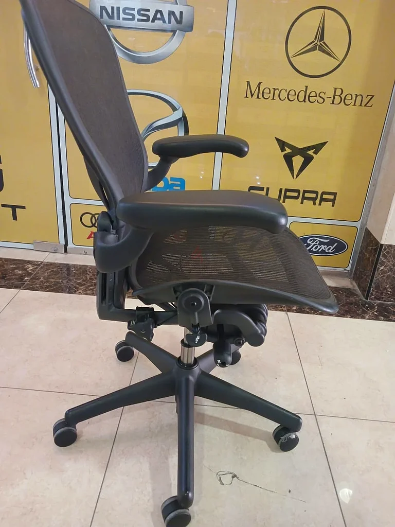 Selling my Herman Miller Aeron Chair Size B And C Premium Quality Available63216835460994112