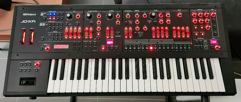 Roland JD XA Synthesiser for Sale632288364322571115