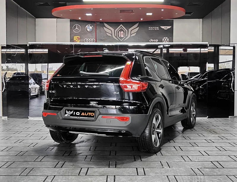 AED 2,250 P.M | 2024 VOLVO XC40 B4 | UNDER WARRANTY | FULL PANORAMIC | GCC |63177574508417113