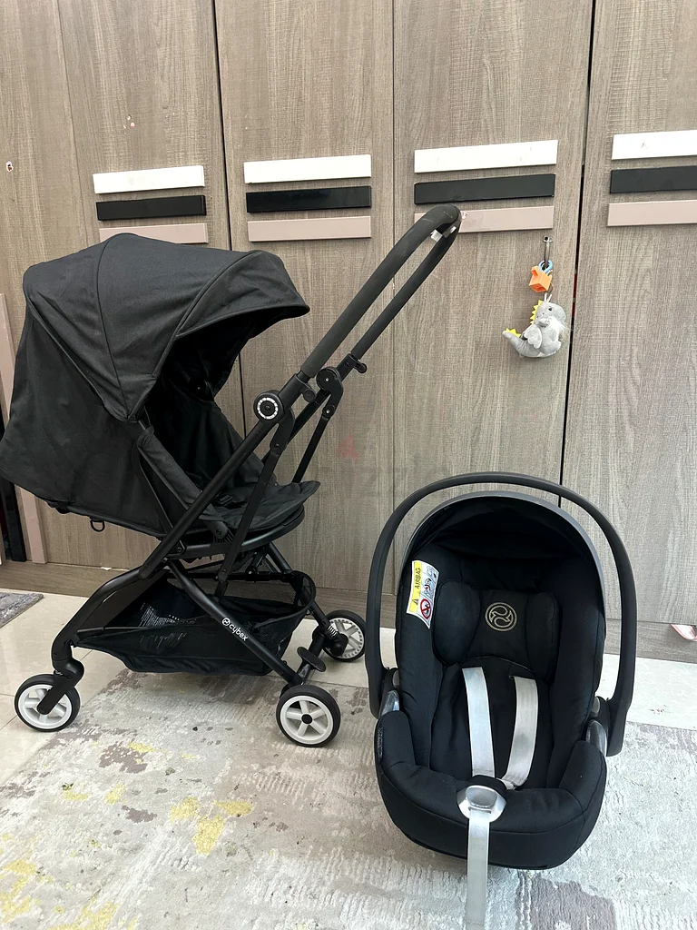 Cybex easy twist stroller with car seat63207887747459111