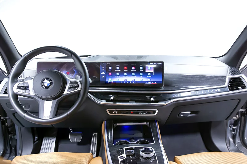بي إم دبليو X5 xDrive40i م سبورت برو (رقم المرجع# 153362)63159711517698112