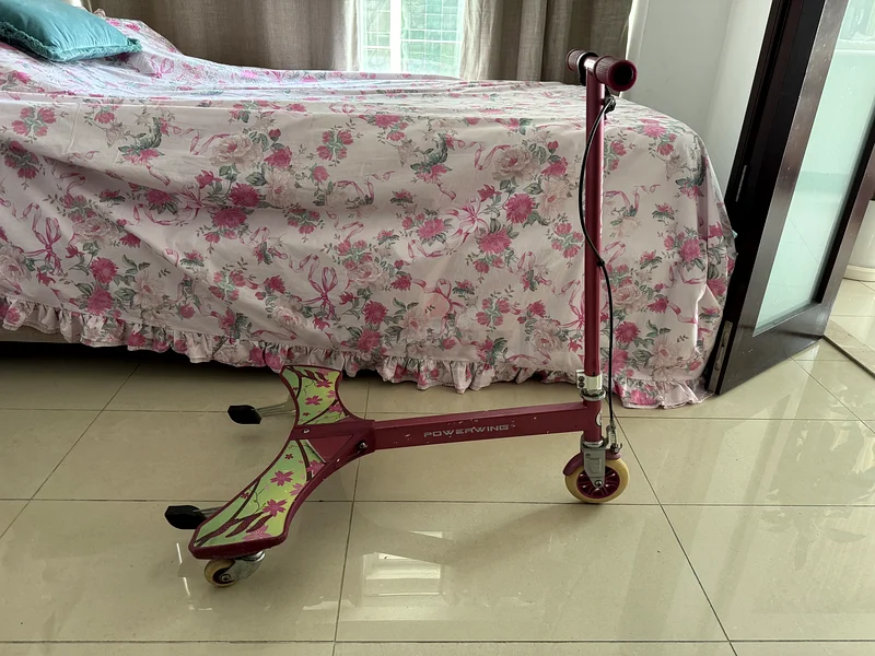 سكوتر أطفال بعمر 5-9 سنوات بحالة جيدة جدًا632467521698591116