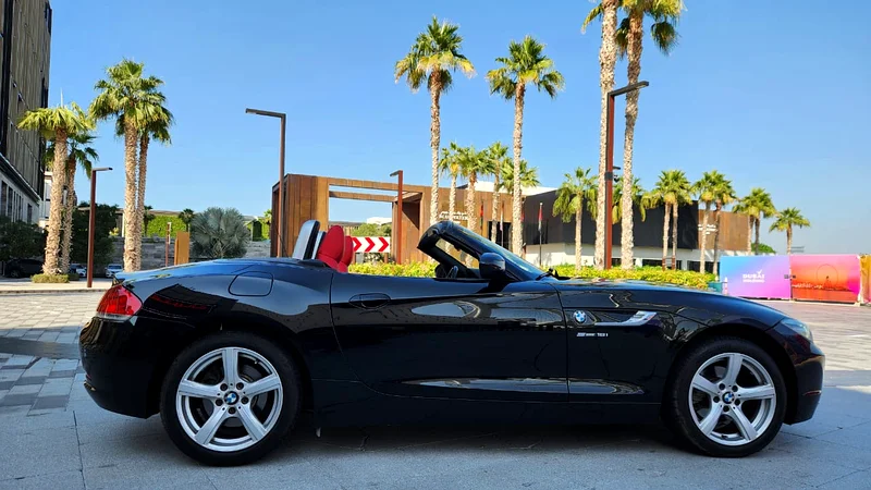 2015 BMW Z4 sDrive 18i -convertible -2.0L-4 Cyl -Excellent Condition63142581222018111