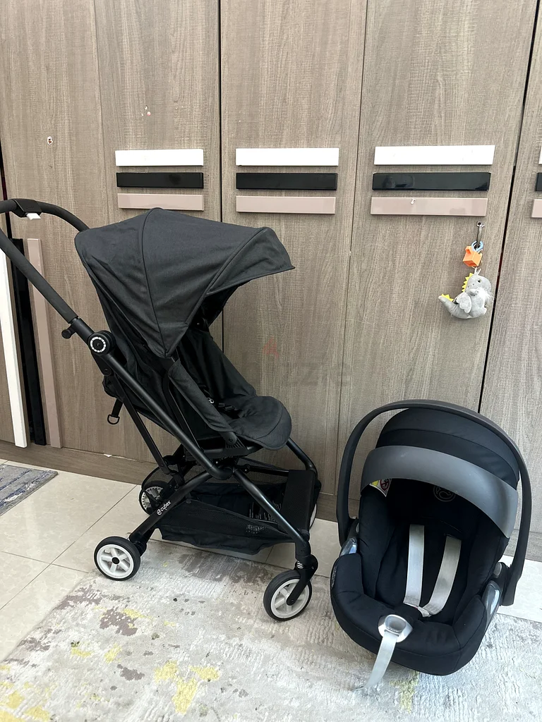 Cybex easy twist stroller with car seat63207887747459114