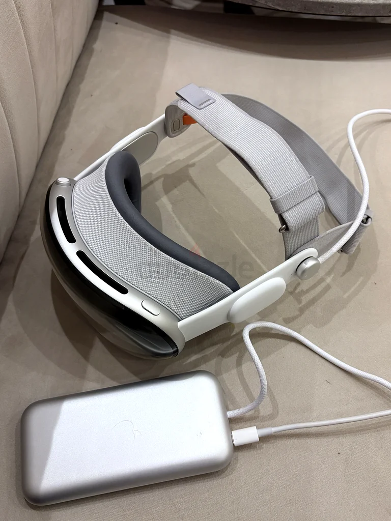 Apple vision pro63262412402307111