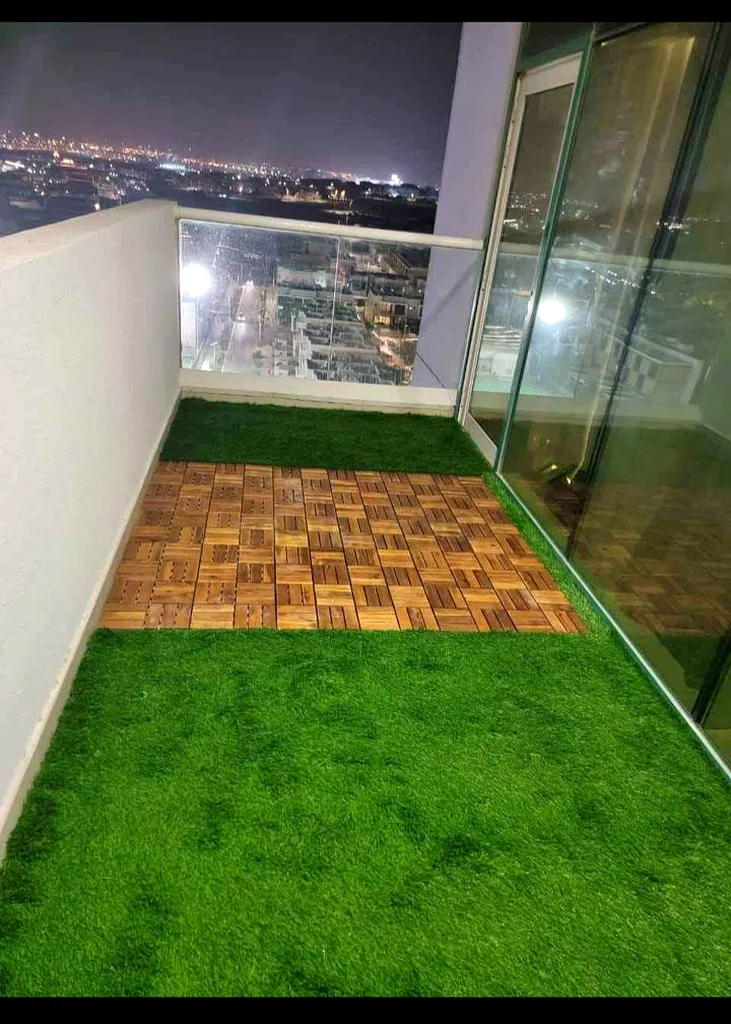عشب أخضر مزيف63220322556034112