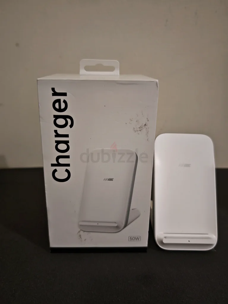 Oppo Fast Wireless Charger - 50W Power for Quick Charging632607537045791128