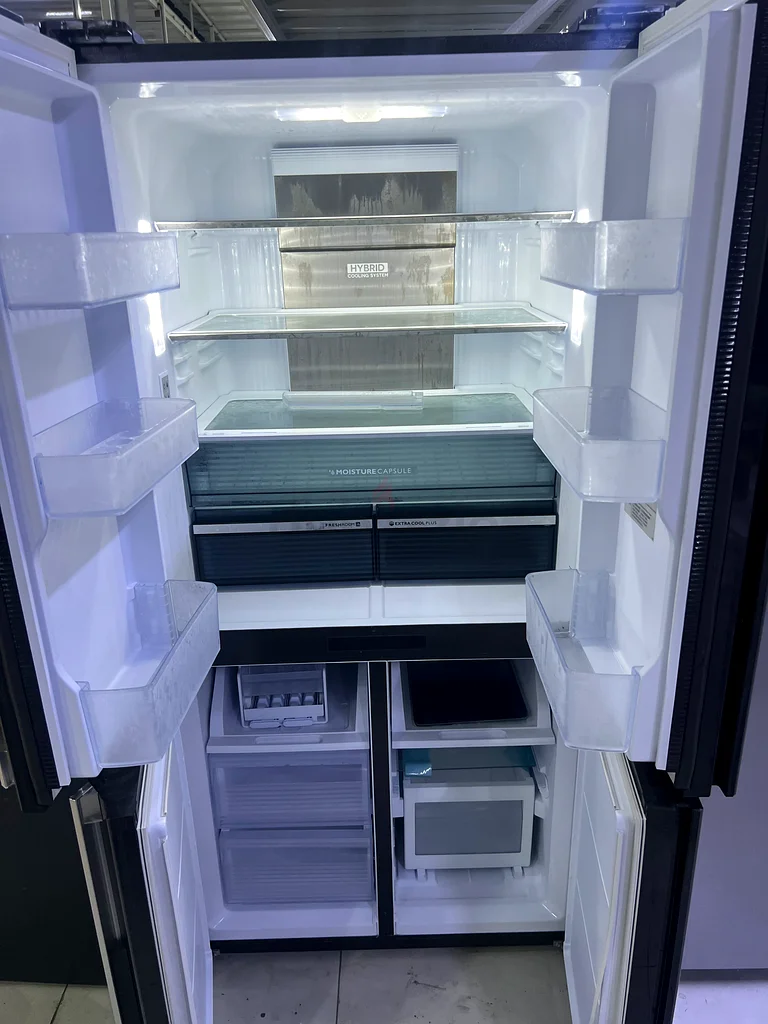 Sleek Silver Refrigerator - Roomy  Modern63247757942657113