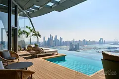 Palm Jumeirah Views | Great Amenities| Infinity Pool