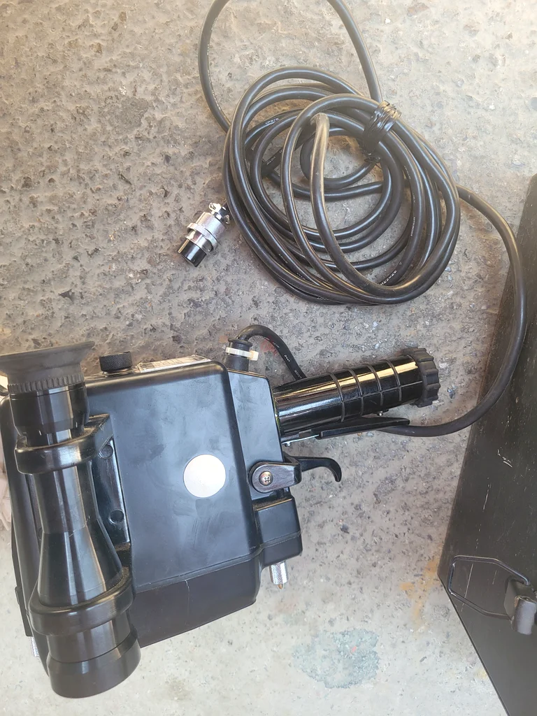 مصباح إشارة محمول من نوع Sanshin Sps-10a 24 فولت - 60 واط63219819899778112
