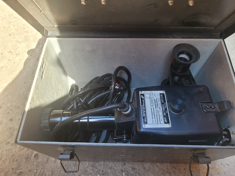 مصباح إشارة محمول من نوع Sanshin Sps-10a 24 فولت - 60 واط63219819899778113