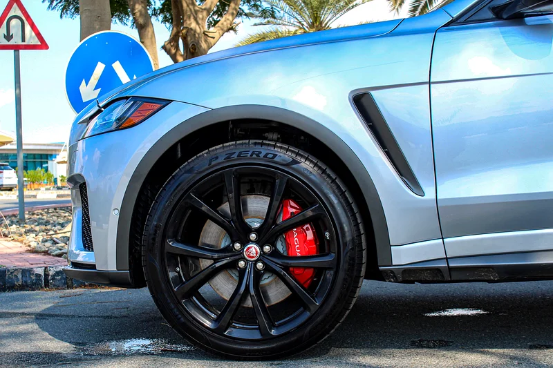مستعمل جاكوار F-PACE SVR إصدار 2019 / مسافة قليلة 36,000 كم / ضمان وخدمة62864376596610114
