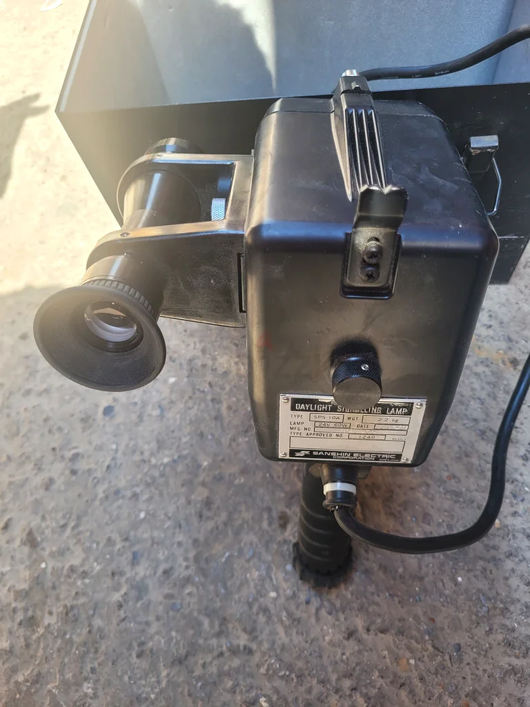 مصباح إشارة محمول من نوع Sanshin Sps-10a 24 فولت - 60 واط63219819899778111