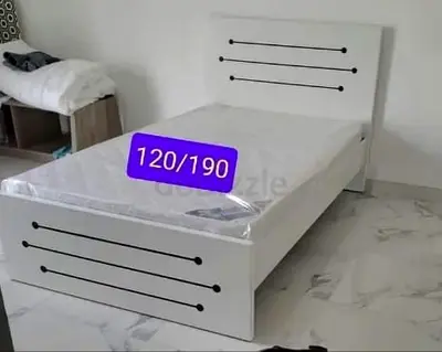 Stylish Modern Bed Frame - Perfect for Comfort and Style!