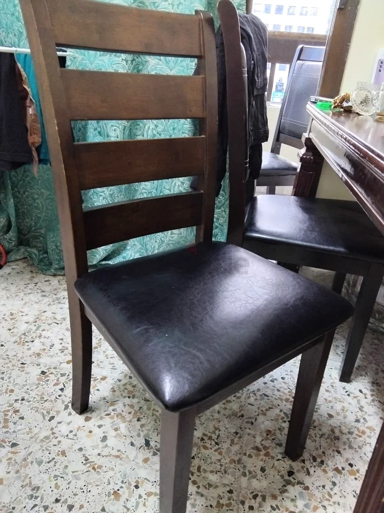Dinning table with 2 chairs63218317697026113