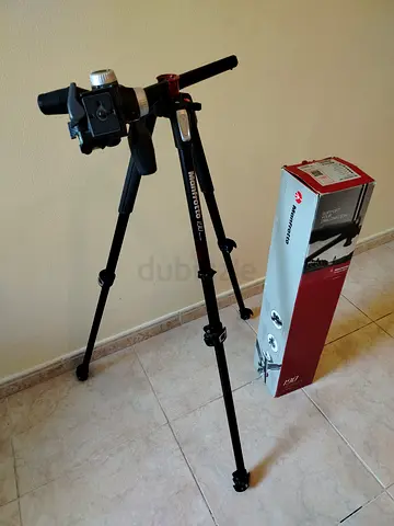 Manfrotto 190 Professional Tripod with 3 Way head - Italy