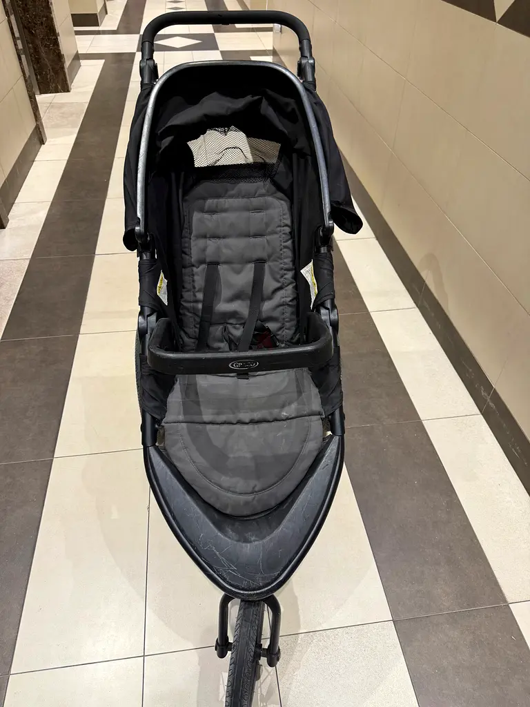 Graco jogger stroller used